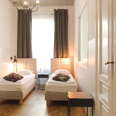 Wróblewskiego Street Apartamento