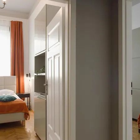 Wroblewskiego Street Apartamento *