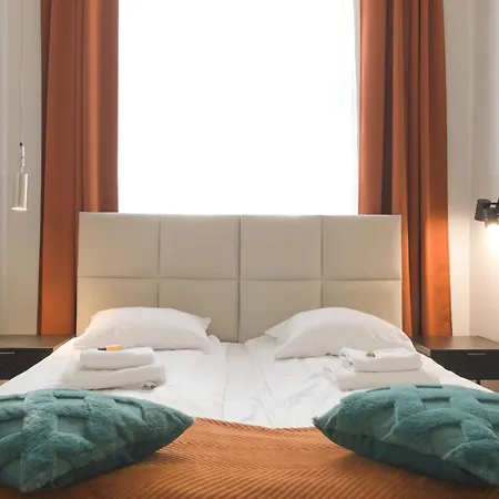 Wroblewskiego Street Apartamento