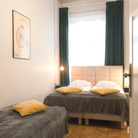 Wroblewskiego Street Apartamento