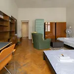 Wroblewskiego Street Apartman